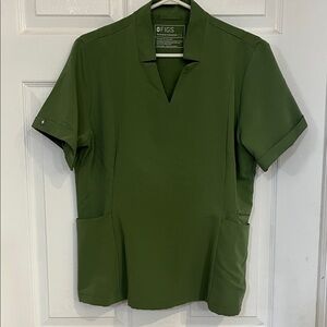 FIGS Inala women's scrub top L